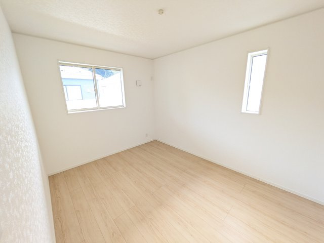 土浦市小松　第７　新築戸建て　１号棟の洋室|同仕様　陽当たりの良い明るい洋室です♪