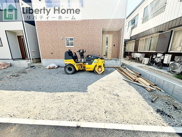 土浦市小松第7　新築戸建　１号棟の駐車場