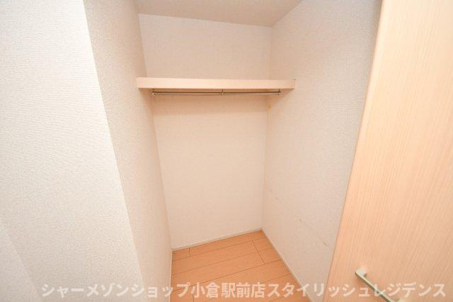 クルーズ・グラン・アリビオの収納