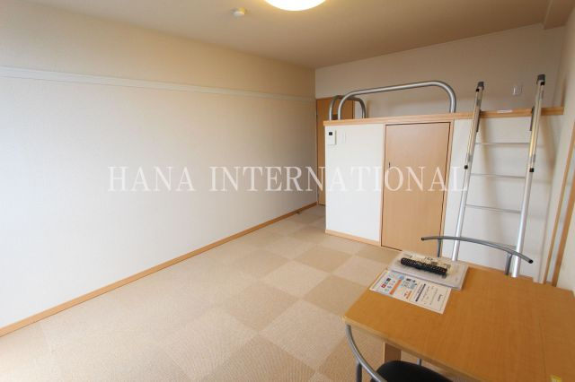 レオパレスボヌールドゥマンの寝室