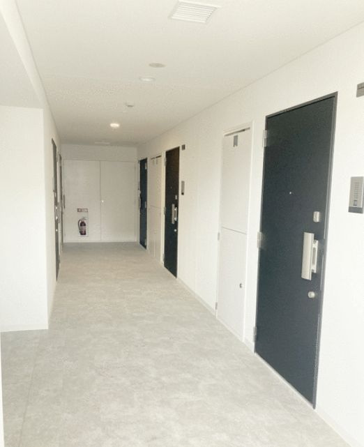 ＴＨＲＥＥＧＡＴＥ　ＢＬＤＧのエントランス