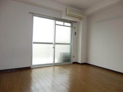 アンリービルの内装|室内