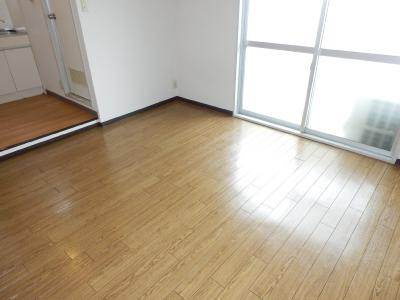 アンリービルの内装|室内