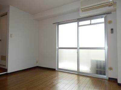 アンリービルの内装|室内