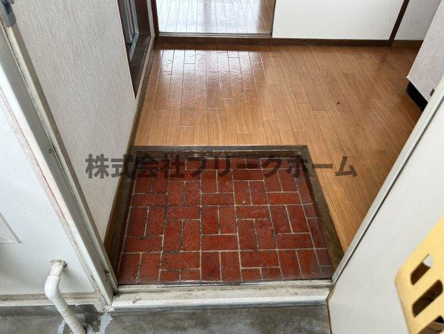 恵林ハイツの玄関