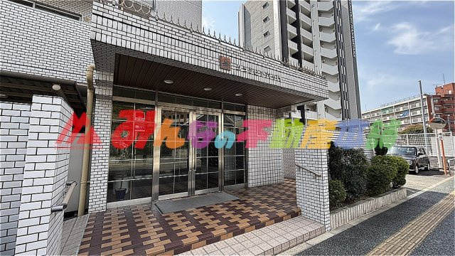 グランピア六ツ門の玄関