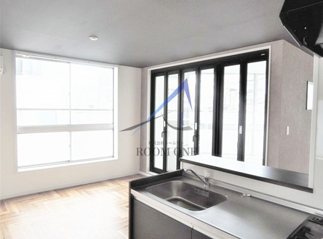 第二近藤ビルの居間・リビング|洋室のお部屋です。