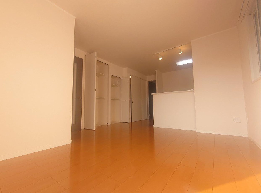 ポラリス城西Ⅰ（西棟）の居間・リビング