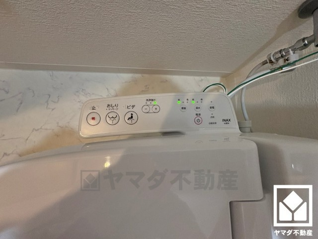 グリーンハイツ塚口のトイレ|温水洗浄便座付きで、季節を問わずいつでも温かい便座をお使いいただけます。