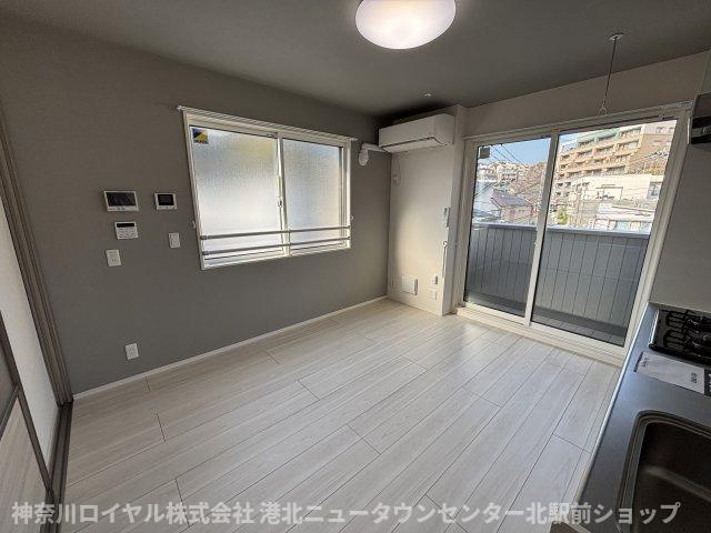 【居間・リビング】