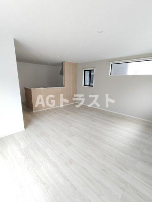 【居間・リビング】 | 桶川市末広3丁目戸建