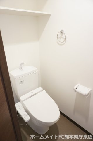 熊本市東区神水本町の賃貸マンションのトイレ