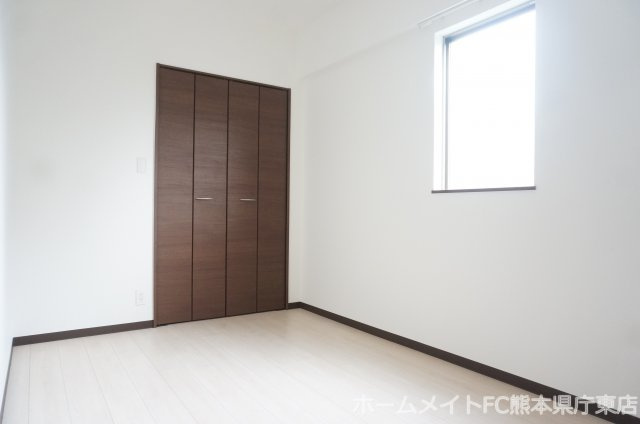 熊本市東区神水本町の賃貸マンションの洋室