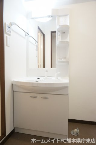熊本市東区神水本町の賃貸マンションの独立洗面台