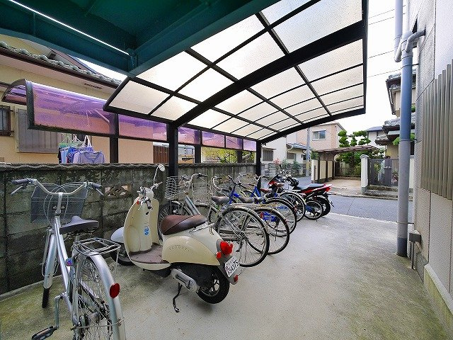 カネダマンションのその他共用部分|自転車置き場