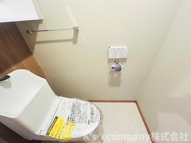 茅ヶ崎市中島　ビッグヴァングランヴァーグ茅ヶ崎のトイレ|白を基調とした清潔感のあるトイレ◇