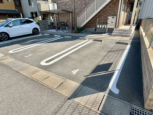 ハイム　アイリーの駐車場