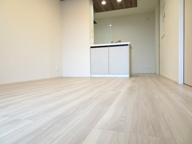 セレスティア旭町の居間・リビング