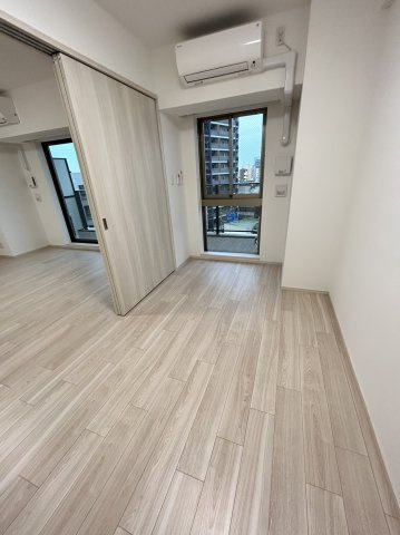 スプランディッド西日暮里の洋室