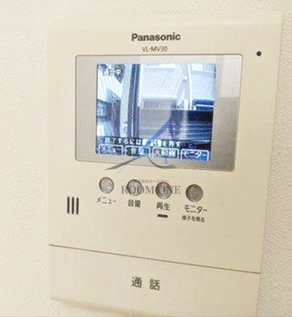 エスポワールのセキュリティ|モニター付きインターホンです。