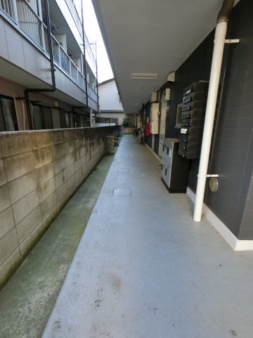 エステート船橋のエントランス