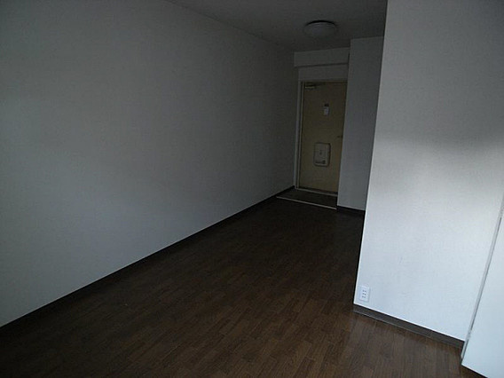 メイナー新神戸の居間・リビング