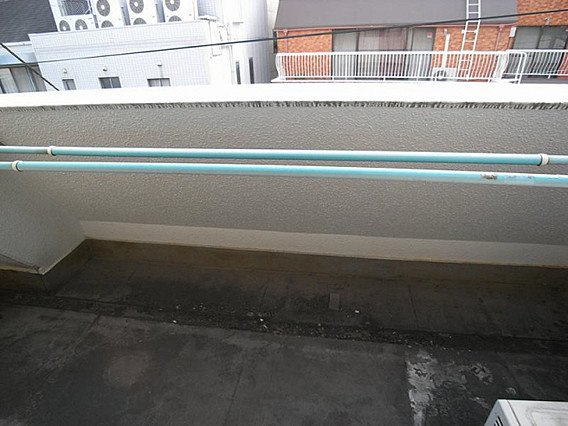 メイナー新神戸のバルコニー