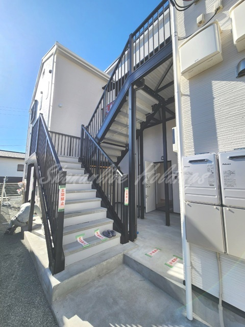 藤沢市善行２丁目のアパートのエントランス