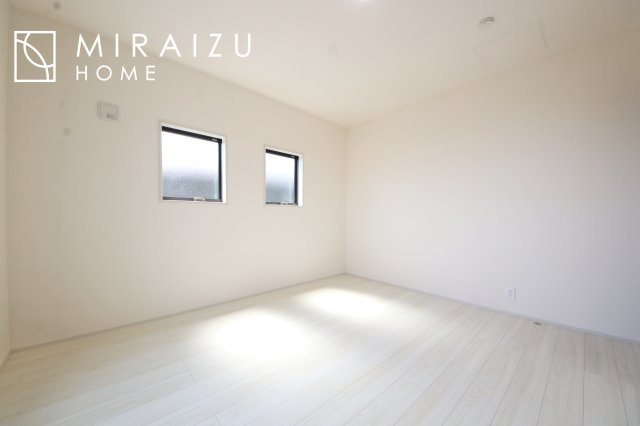 【子供部屋】 | 居心地の良さそうなリラックスできる空間。独立性のある建物ですので、ご自分の時間を大切にしたご家族様にぴったりです！