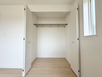【収納】 | 長塚町５丁目１号棟 | 即日のご見学も可能です。お気軽に0476-37-3888までお問合せ下さい。