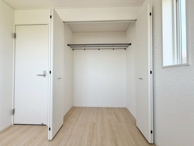 【収納】 | 長塚町５丁目１号棟 | 即日のご見学も可能です。お気軽に0476-37-3888までお問合せ下さい。