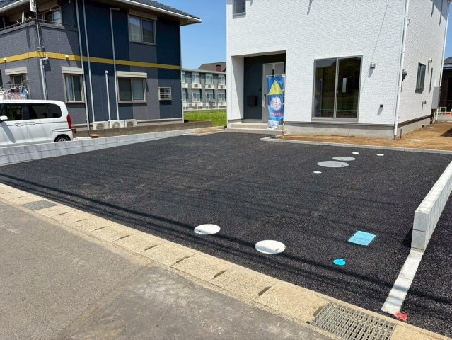 【駐車場】 | 長塚町５丁目１号棟 | 施工例　ご見学はお気軽に0476-37-3888までお問合せ下さい！