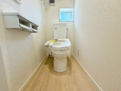 【トイレ】 | 長塚町５丁目１号棟 | 即日のご見学も可能です。お気軽に0476-37-3888までお問合せ下さい。