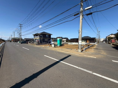 【前面道路含む現地写真】 | 長塚町５丁目１号棟 | 即日のご見学も可能です。お気軽に0476-37-3888までお問合せ下さい。