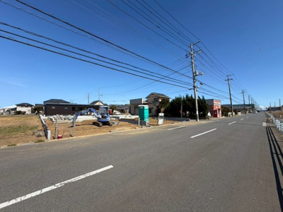 【前面道路含む現地写真】 | 長塚町５丁目１号棟 | 即日のご見学も可能です。お気軽に0476-37-3888までお問合せ下さい。