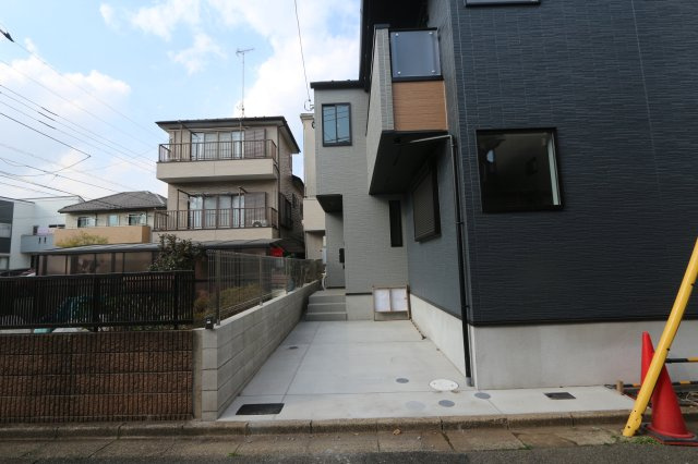小川町1436①の外観|スーパーいなげや・グルメシティなど徒歩10分圏内、毎日のお買物便利です。