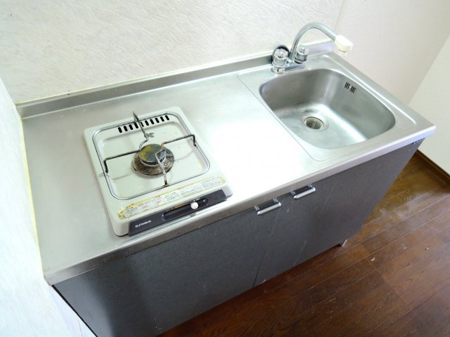 高槻市芥川町４丁目のアパートのキッチン