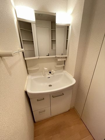 ヒューリックレジデンス参宮橋の独立洗面台