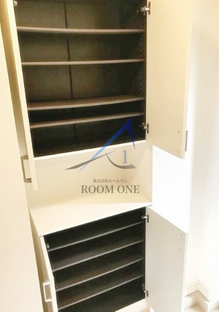 白馬レジデンシアの設備|シューズボックスです。