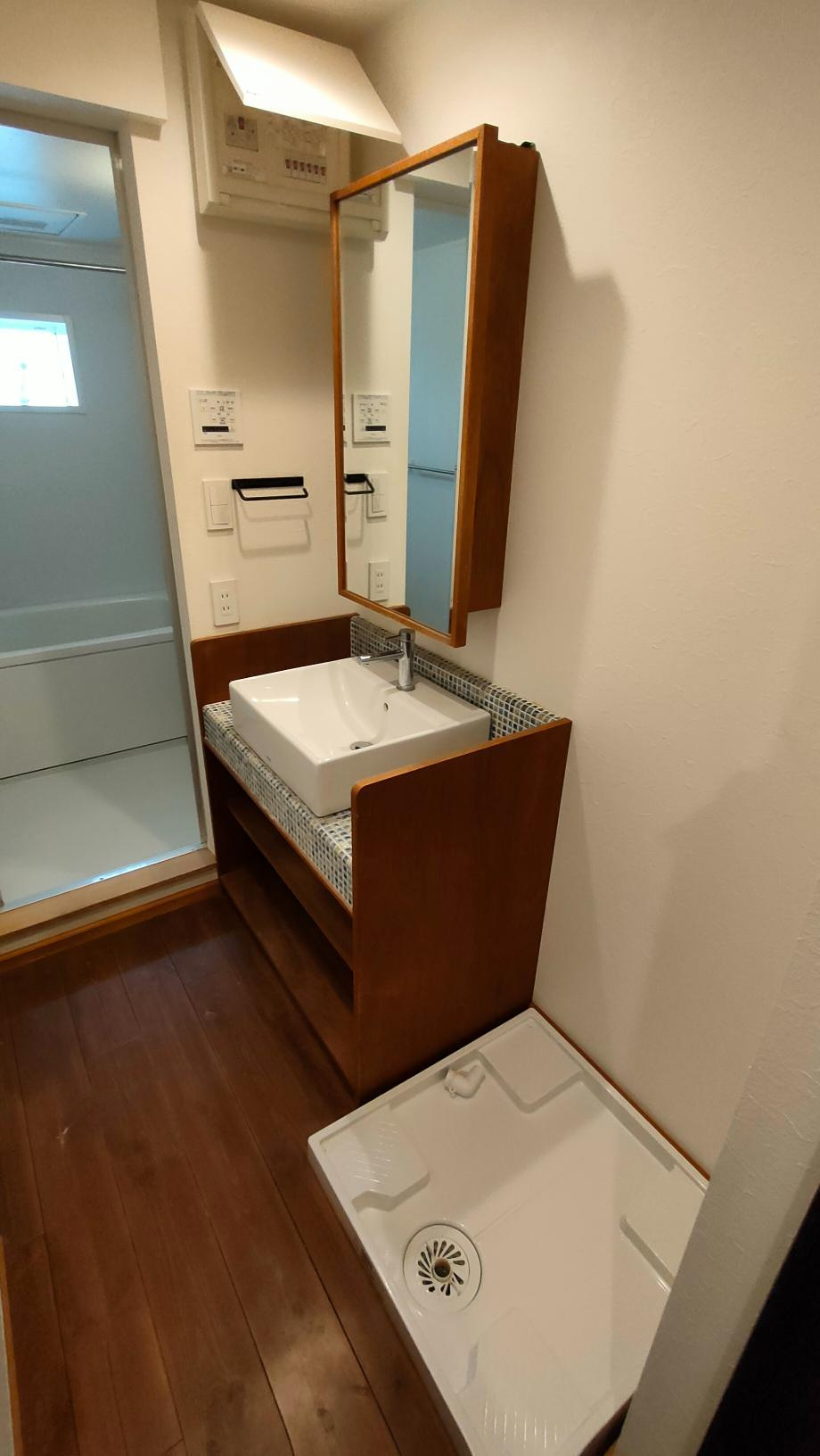 府中市南町２丁目のアパートの洗面所