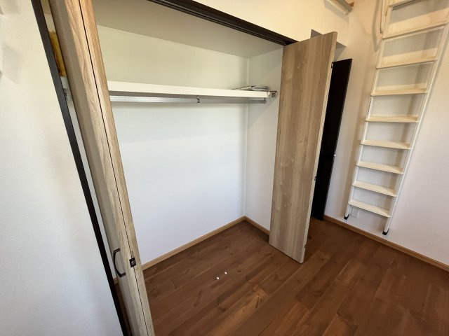 府中市南町２丁目のアパートの収納|※別部屋参考写真となります。