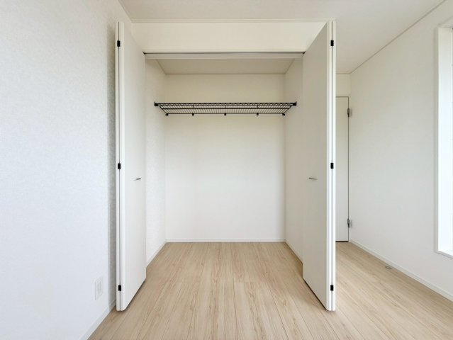 【収納】 | 長塚町５丁目２号棟 | 即日のご見学も可能です。お気軽に0476-37-3888までお問合せ下さい。