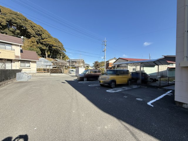 スカイアグリの駐車場