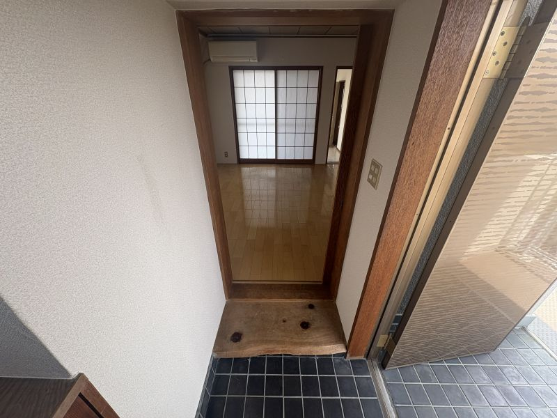 世田谷区経堂３丁目の賃貸マンションの玄関