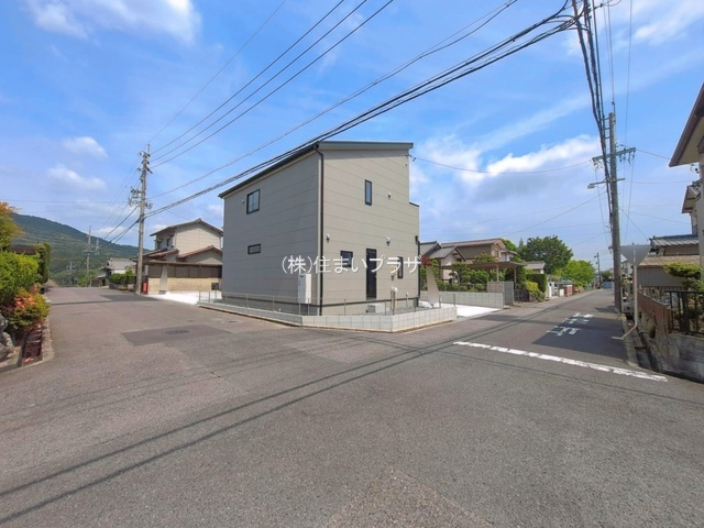 仲介手数料無料）春日井市高森台六丁目２号棟の前面道路含む現地写真|前面道路含む現地写真です