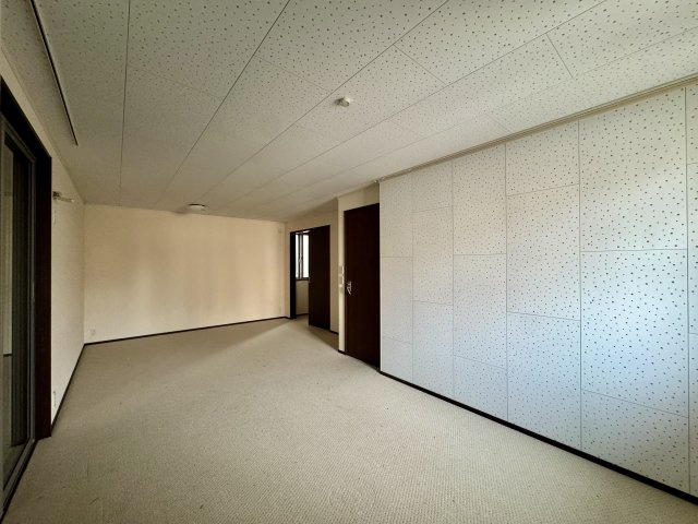 鴨江2丁目の洋室|【防音室】13.3帖趣味部屋のような空間。