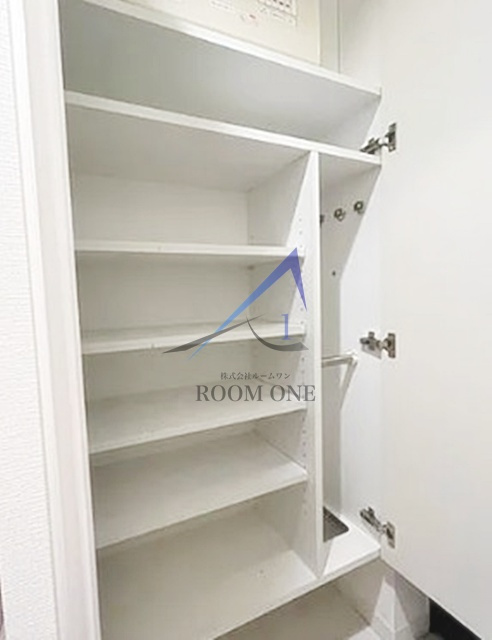 セレニティコート虎ノ門の収納|シューズボックスです。