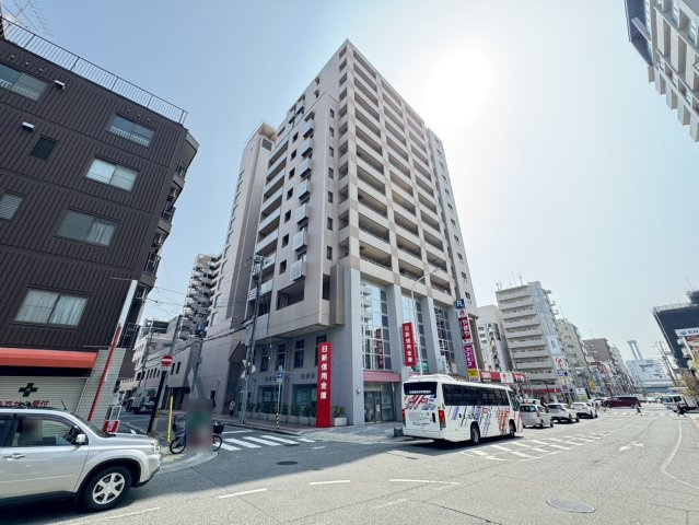 パニエ六甲の外観|周辺には駅、買物施設、小学校、中学校、塾など商業施設、役所、学校などが充実しており、便利な立地にございます。