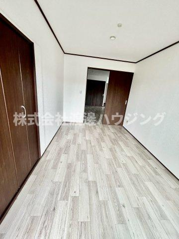 雅マンションの寝室