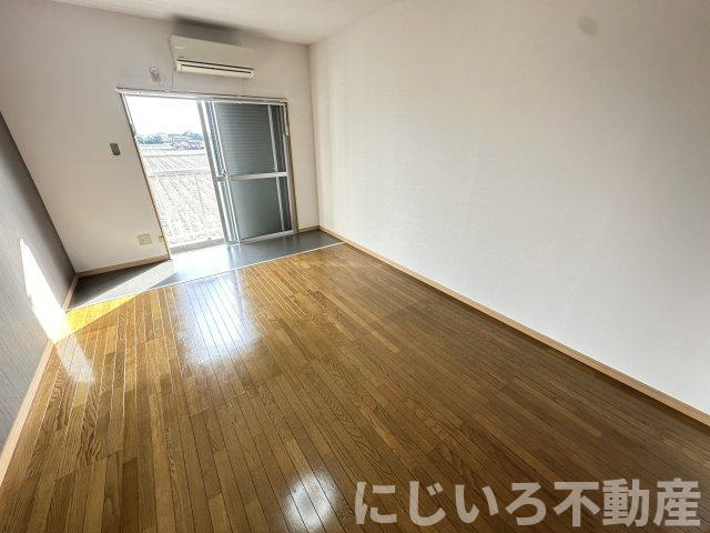 ヴィゴラス弐番館の居間・リビング